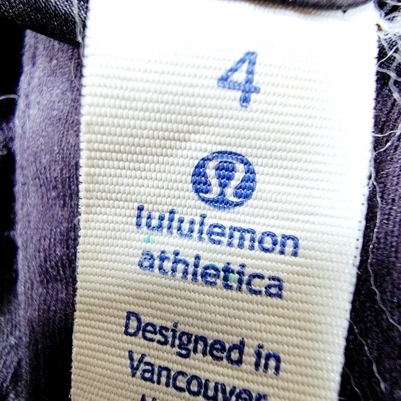 Lululemon Women's Black Down For A Run Slim-Fit Full-Zip Puffer Vest Size 4 - Picture 4 of 7